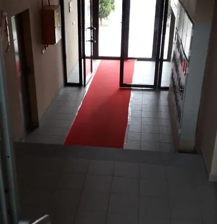 Apartment Stan Na Dan-apartman ,,dejana,, Lukavica